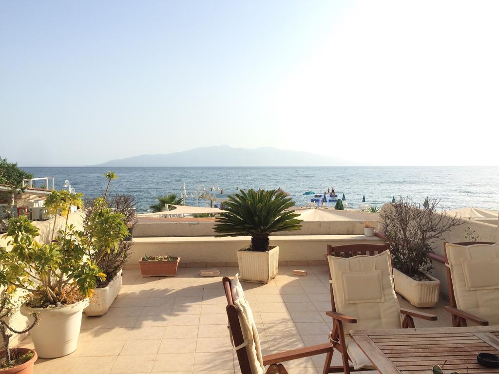 Apartments Wonderful Bay Sarandë Quarto foto