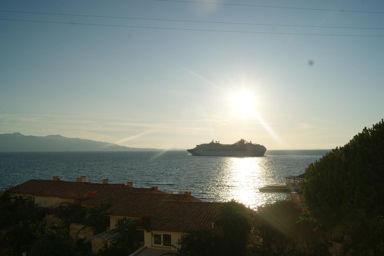 Apartments Wonderful Bay Sarandë Exterior foto